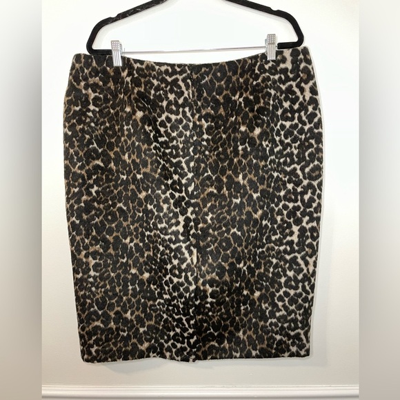 Lord & Taylor Wool Blend Leopard Print Pencil Skirt And Blouse Set 16 - Picture 5 of 13